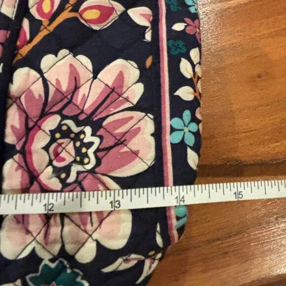 Vera Bradley Iconic Kingston Garden Tote, 14" x 11" - Picture 4 of 12